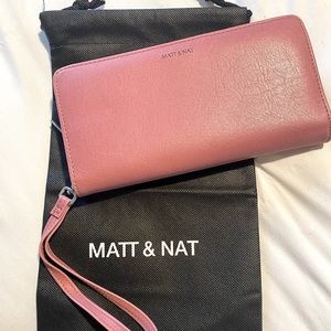 Matt & Nat Vegan Wristlet